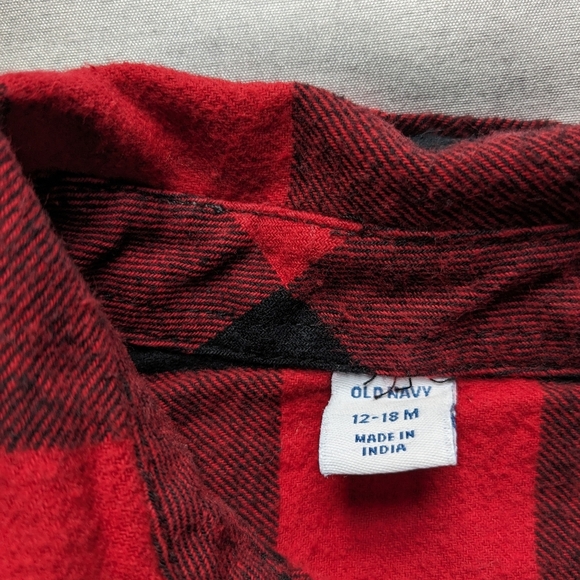 Old Navy Long Sleeve Plaid Shirt. 12-18 months. Red and Black. - Picture 7 of 7